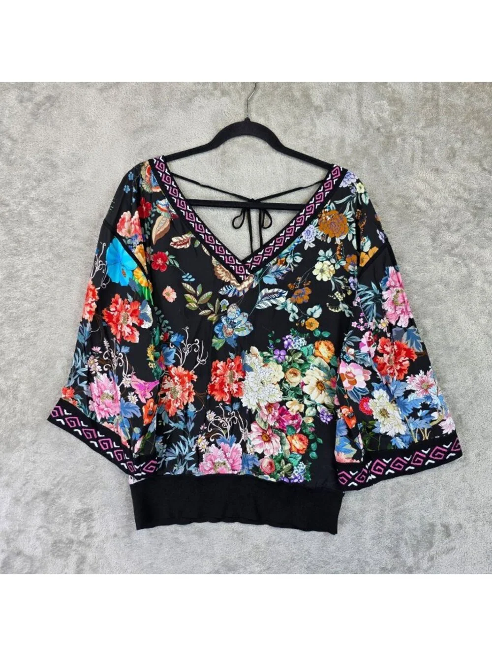 Johnny Was Top Womens L Black Multicolor Floral Kimono Sleeve Boho Blouse Spring